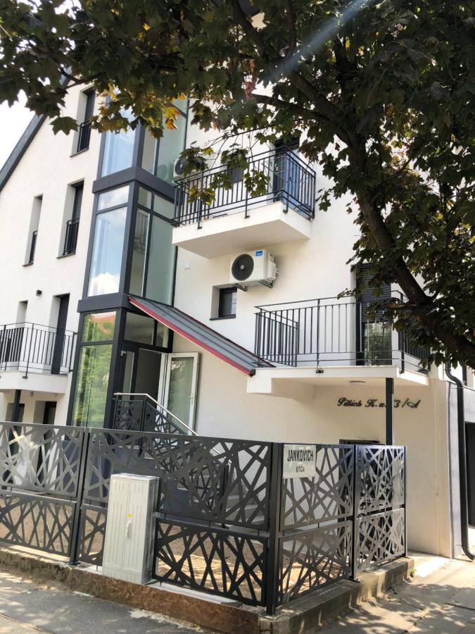 Апартаменты Szeged Gyoengye Delux Экстерьер фото